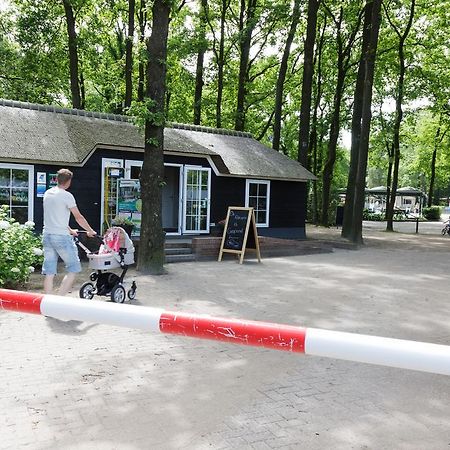 Familiecamping De Vossenburcht IJhorst Buitenkant foto